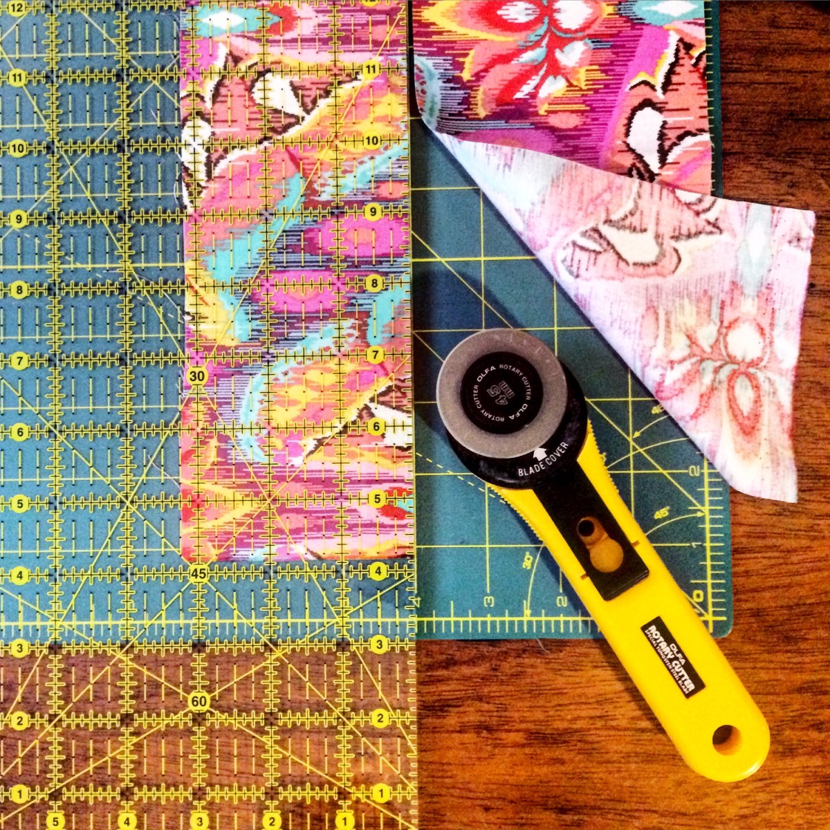 DIY Homemade Adjustable Fabric Dog Collar Tutorial